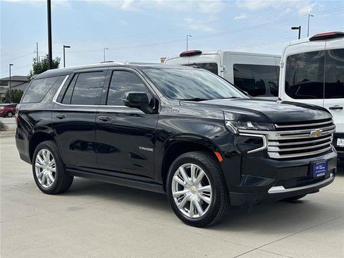 Used 2021 Chevrolet Tahoe High Country AWD/4WD image 5