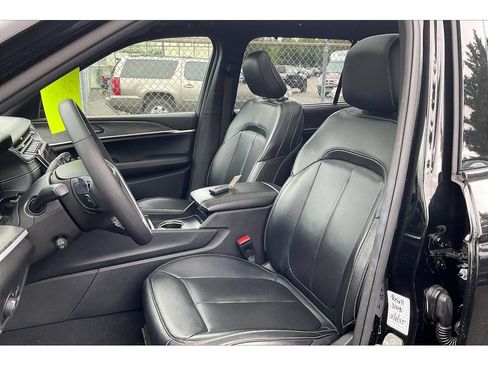 Used 2024 Jeep Grand Cherokee L Limited w/ Luxury Tech Group II AWD/4WD image 25