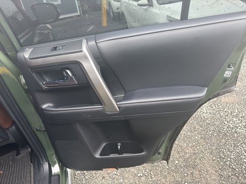 Used 2022 Toyota 4Runner Limited image 9