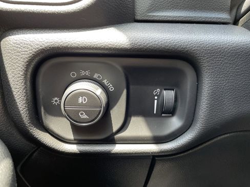 New 2025 RAM 3500 Tradesman image 27