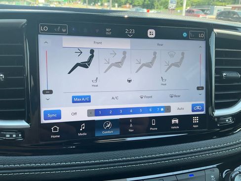 New 2027 Chrysler Pacifica Select w/ Family Tech Group FWD image 7