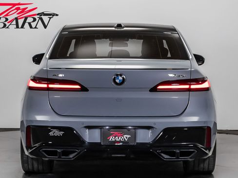 Used 2023 BMW 760i xDrive image 4