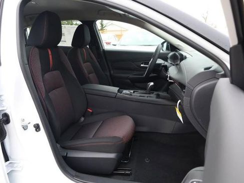 New 2026 Nissan Sentra SR FWD image 25