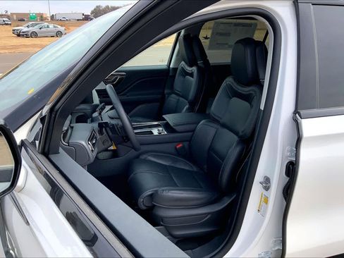 New 2026 Lincoln Aviator Reserve image 9