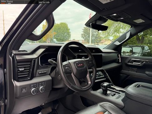 Used 2022 GMC Sierra 1500 AT4 w/ AT4 Premium Package AWD/4WD image 14