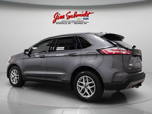 Used 2024 Ford Edge SEL w/ Convenience Package AWD/4WD image 4