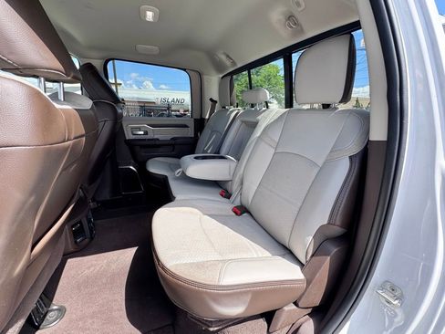 Used 2025 RAM 2500 Laramie AWD/4WD image 18