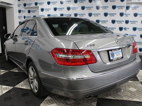 Used 2011 Mercedes-Benz E 350 Sedan image 2
