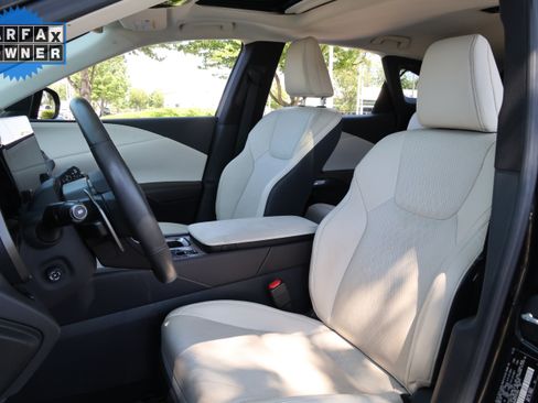 Used 2023 Lexus RX 350 Premium Plus w/ Cold Area Package AWD/4WD image 34