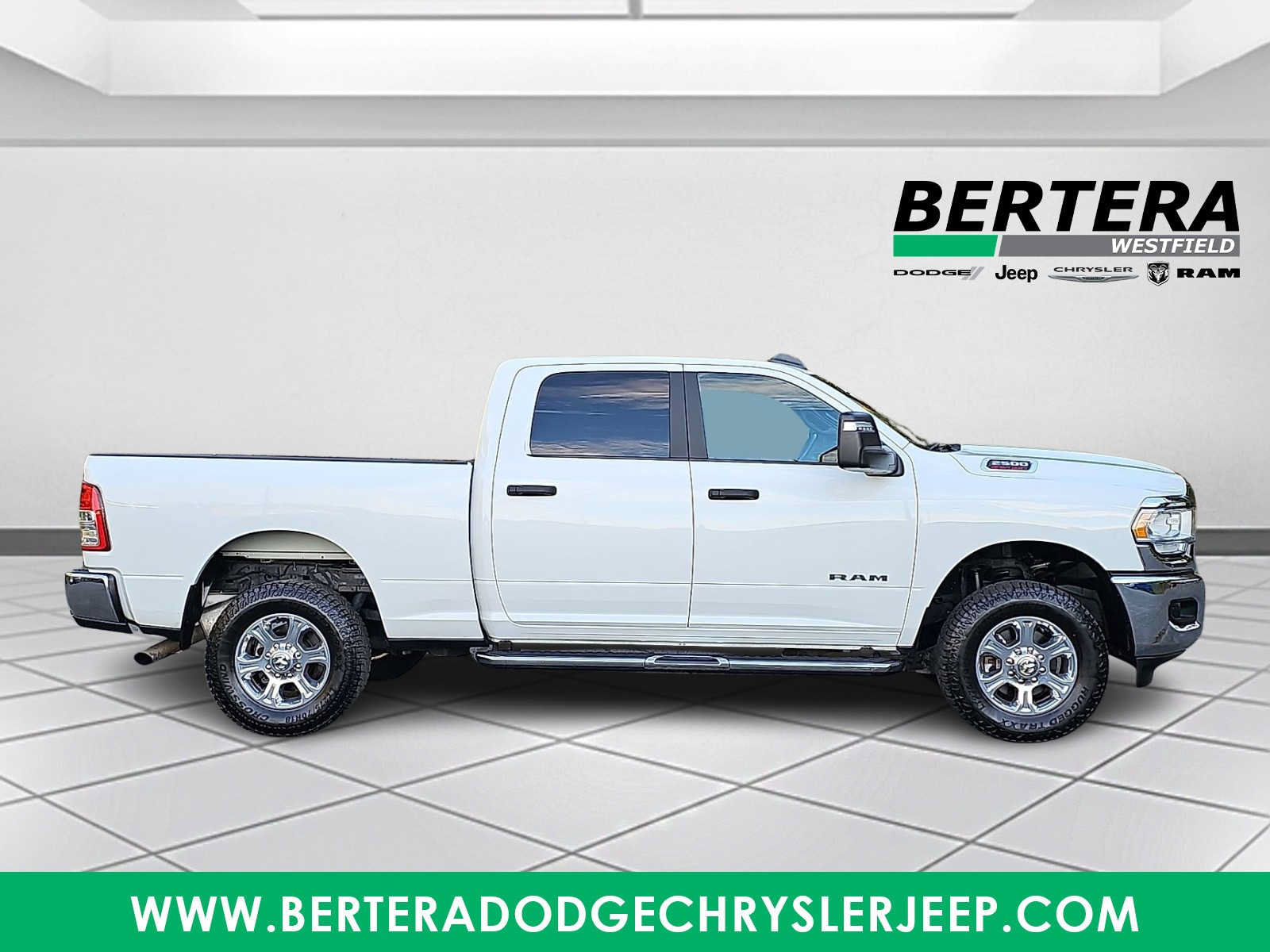 Used 2024 RAM 2500 Big Horn AWD/4WD image 7