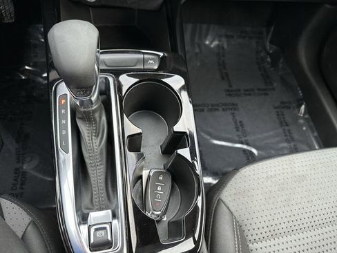 Certified 2024 Chevrolet Trax LT image 24