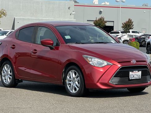 Used 2018 Toyota Yaris iA FWD image 5