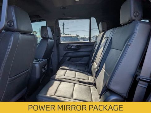 Used 2025 Chevrolet Tahoe Z71 w/ Comfort Package AWD/4WD image 26