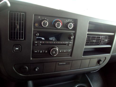 Used 2014 Chevrolet Express 1500 LT w/ LT Preferred Equipment Group image 19