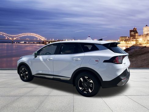 New 2026 Kia Sportage LX w/ LX Convenience Package image 3