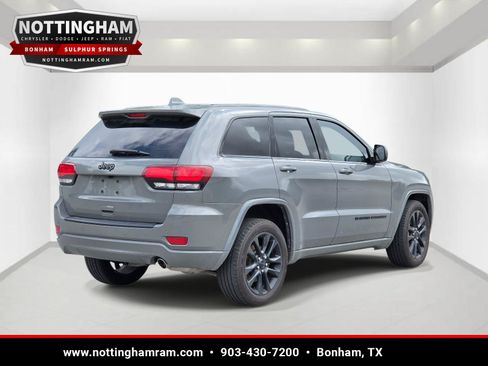 Used 2022 Jeep Grand Cherokee Laredo X RWD image 6