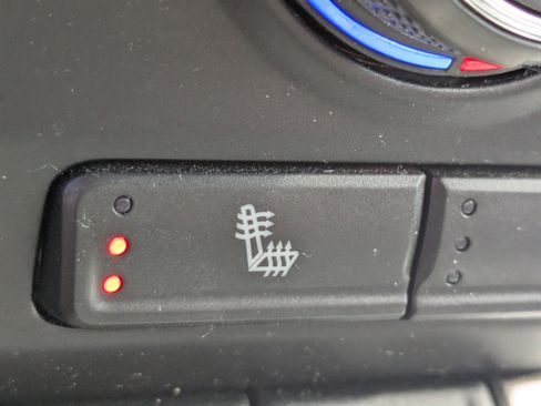 Used 2021 Chevrolet Silverado 1500 LT Trail Boss w/ Convenience Package II image 25