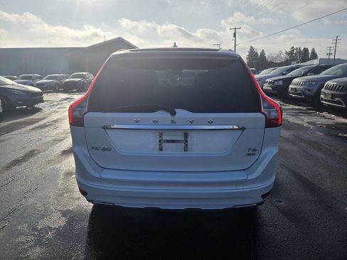 Used 2015 Volvo XC60 T6 image 10