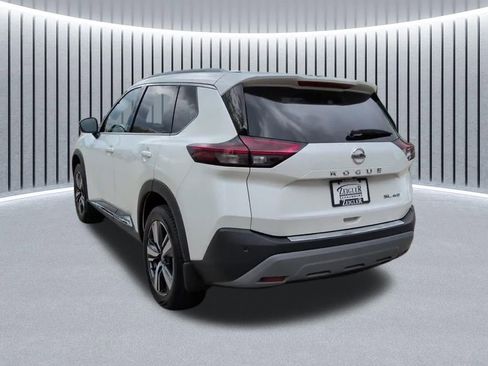 Used 2021 Nissan Rogue SL w/ Premium Package AWD/4WD image 10