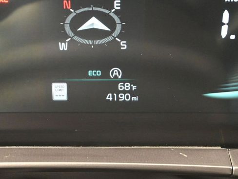 New 2025 Kia Telluride LX FWD image 16