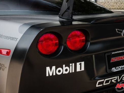 Used 2009 Chevrolet Corvette Z06 w/ Preferred Equipment Group RWD image 45
