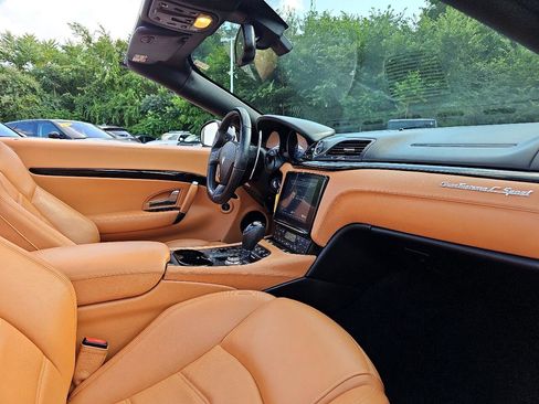 Used 2018 Maserati GranTurismo Sport image 46