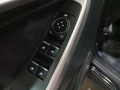 Certified 2023 Ford Explorer XLT AWD/4WD image 17