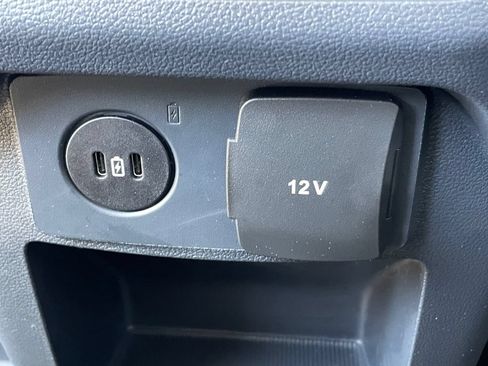 Used 2026 Ford Explorer Active AWD/4WD image 36