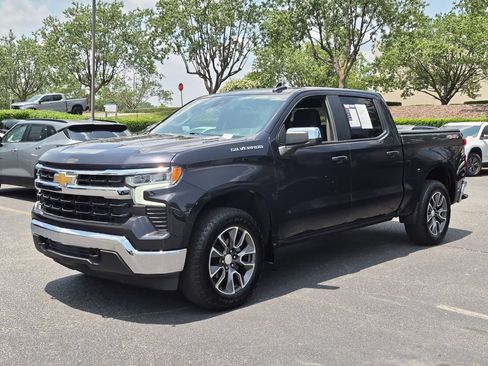 Used 2024 Chevrolet Silverado 1500 LT AWD/4WD image 2