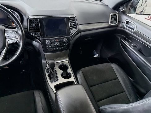 Used 2021 Jeep Grand Cherokee Laredo X AWD/4WD image 27