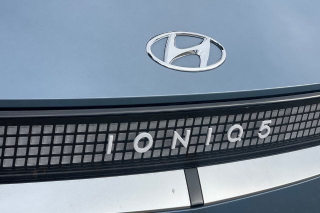 Certified 2024 Hyundai Ioniq 5 Limited RWD image 35