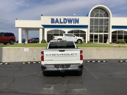 Used 2022 Chevrolet Silverado 1500 LT image 6