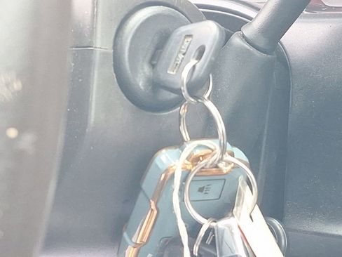 Used 2018 GMC Sierra 1500 SLT w/ SLT Premium Package image 32