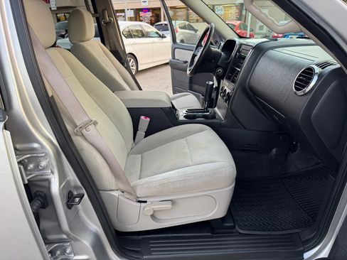 Used 2008 Ford Explorer Sport Trac XLT image 21