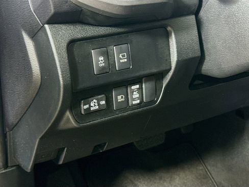 Used 2023 Toyota Tacoma TRD Sport w/ TRD Premium Sport Package AWD/4WD image 15