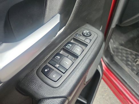 Used 2022 RAM 1500 Lone Star image 10