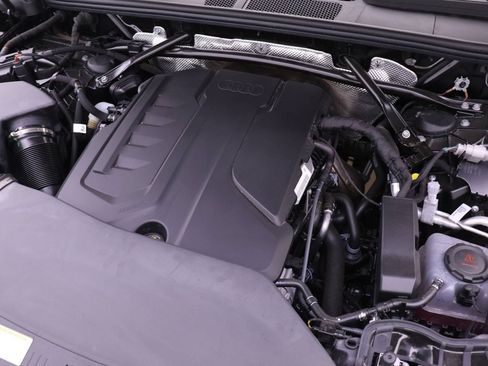 New 2025 Audi Q5 Premium Plus image 16