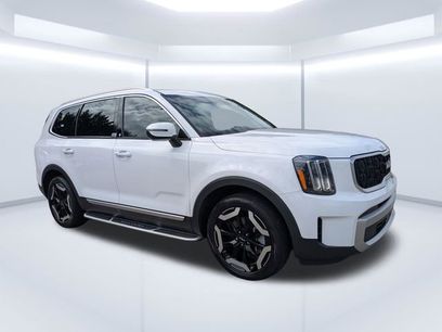Used 2023 Kia Telluride EX w/ EX Captain's Chair Package
