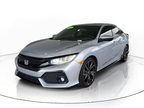 Used 2018 Honda Civic Sport image 3