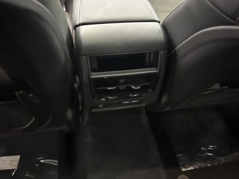 Used 2025 Jeep Grand Cherokee Altitude image 7