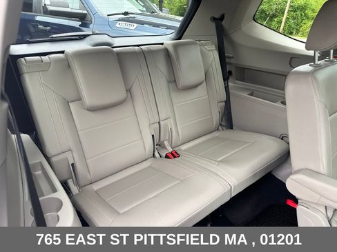 Used 2023 Volkswagen Atlas SEL AWD/4WD image 23