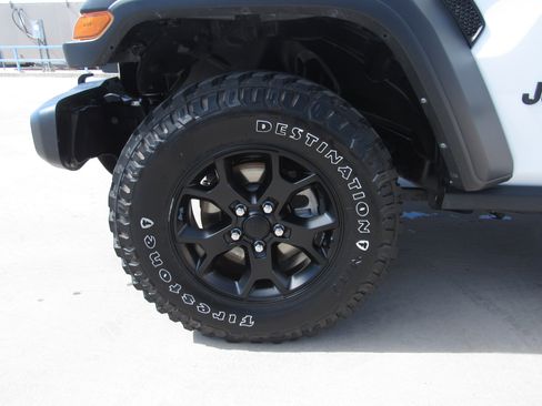 Used 2022 Jeep Wrangler Unlimited Sport image 4