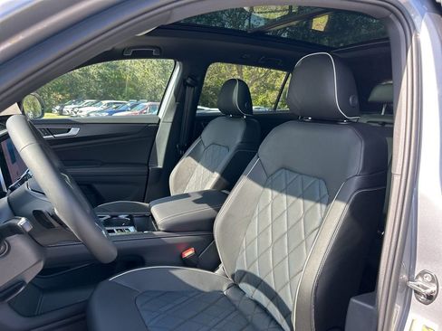 New 2026 Volkswagen Atlas Cross Sport SEL Premium R-Line AWD/4WD image 21