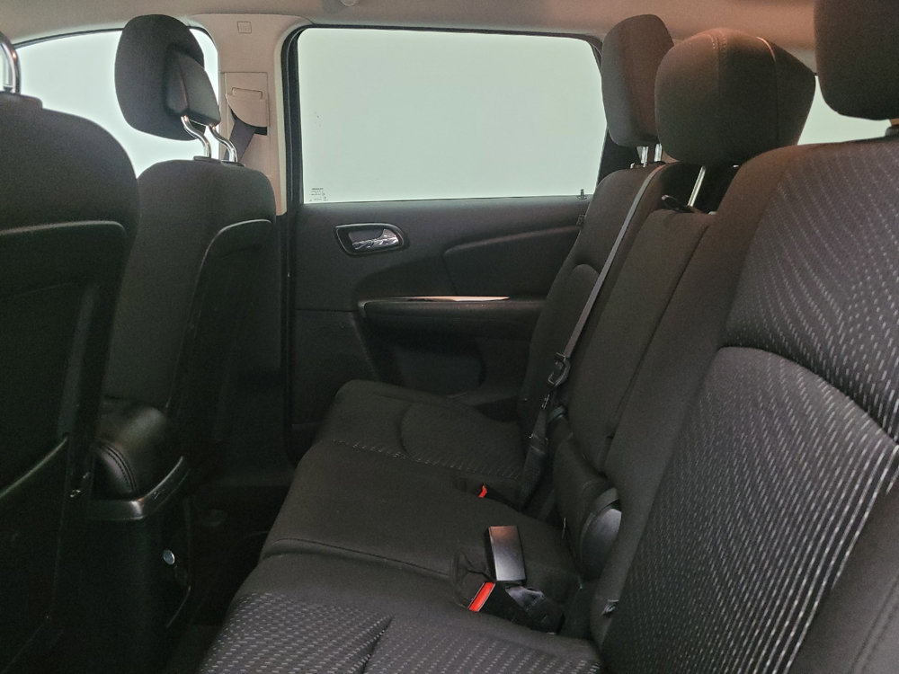 Used 2017 Dodge Journey SE w/ Flexible Seating Group FWD image 18