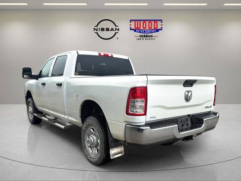 Used 2024 RAM 2500 Tradesman w/ Chrome Appearance Group AWD/4WD image 4