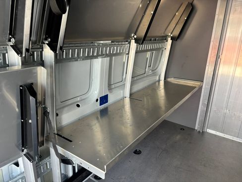 Used 2020 Mercedes-Benz Sprinter 2500 image 25