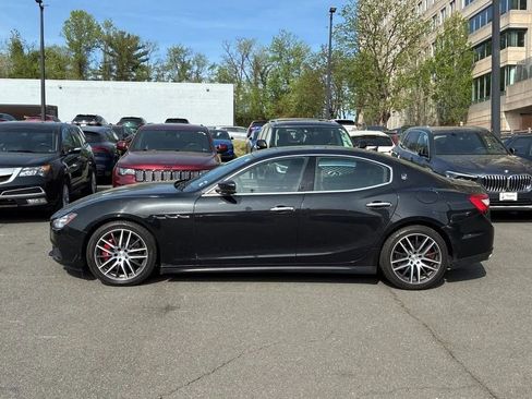 Used 2017 Maserati Ghibli S Q4 AWD/4WD image 3