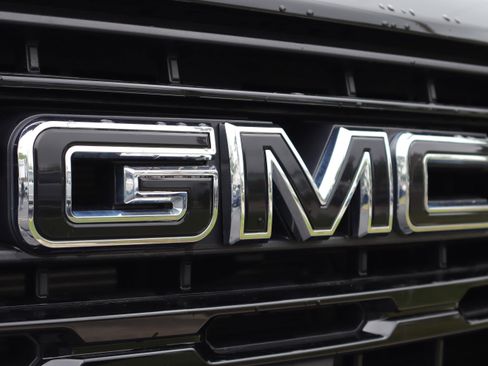 Used 2024 GMC Sierra 1500 Elevation w/ Elevation Premium Package AWD/4WD image 34