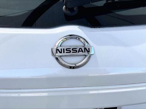 Certified 2020 Nissan Kicks SV FWD image 30