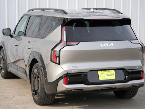 Used 2024 Kia EV9 GT-Line image 51